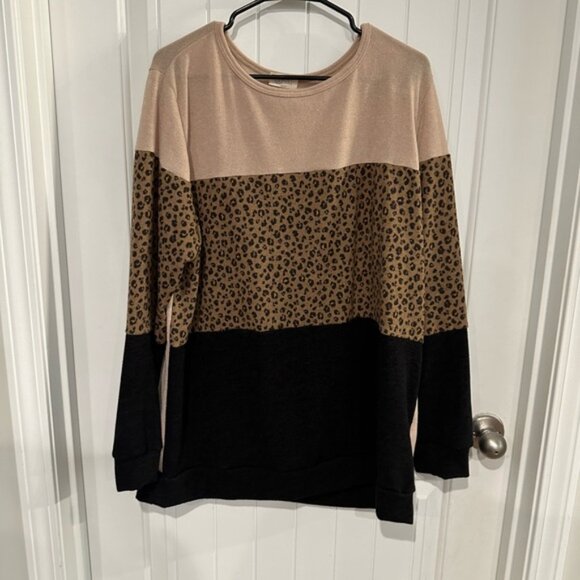 3X Leopard Print Sweater NWOT - Picture 7 of 8